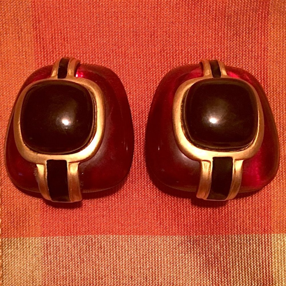 VINTAGE AMBER GOLD BLACK CLIP ON EARRINGS